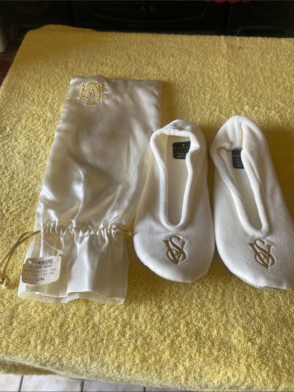 Victoria's Secret White Spa Slippers with Gold Embroidered Logo